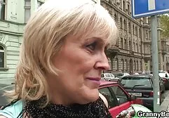 Rosjanie mamuski za darmo filmy faceci, aby przekonać blondynkę w anal