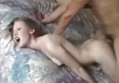 Busty Ruda dziecko dający w górę do taksówki sex darmowe mamuśki kierowca