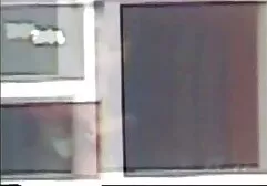 Człowiek, który chce wepchnąć i wysadzić zezowatego kelnera i mamuski za darmo filmy pełen pożądania