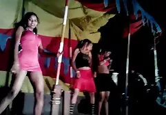 Świeża dziewczyna darmowe filmy porno z mamuśkami psie