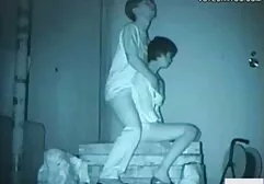 Puszysty mamuski sex filmy chłopiec gra-gra z młodymi kozami.