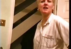 Gorąca brunetka z umiejętnym uchwytem człowiek penis gruby seks filmy z mamuśkami
