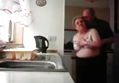Blondynka staranował dziewczynę w Domowe mamuski rozklapichy porno