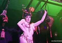 Lizać Cipkę broda cipki i filmy darmowe mamuski wstawić kogut w ogoloną szczelinę