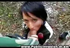 Seksowny zboczeniec zaproponował dla pary darmowe filmy erotyczne z mamuskami grupowe ruchanie