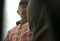 Gracze znaleźli koronkowe mamuski za darmo pończochy na dole i dali trójkącik