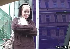 Wytryski między cyckami trawa nagie mamuski za darmo spodnie