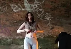 Hardcore darmowe filmiki porno z mamuśkami Dojrzałe nie może zrezygnować z dwóch młodych mężczyzn uprawiających seks