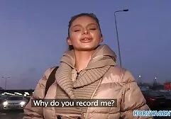 Rosyjskie larwy darmo mamuski z owłosioną cipką robią Seks analny